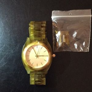 NIXON The Time Teller Acetate watch